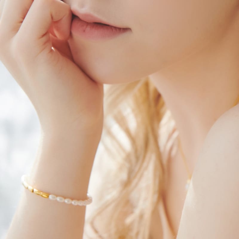 VINTAGEPINK Mixed Gold and Pearl Two-Tone Freshwater Pearl Bracelet