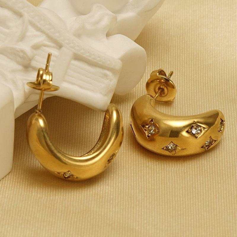2026 Diamond Earrings Women's Fashion Hollow Curved Retro Earrings