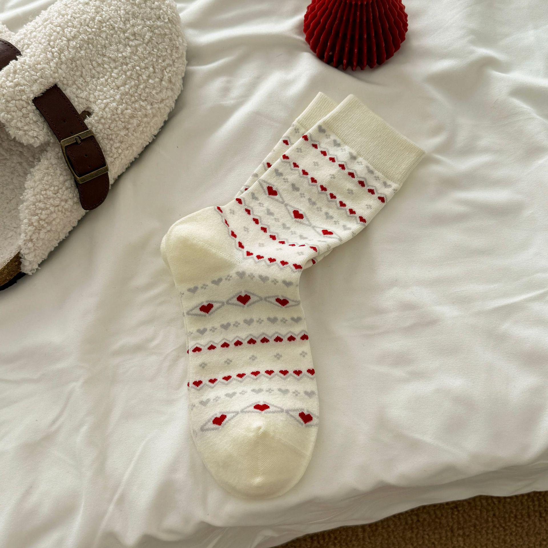 

Хлопковые носки до середины икры с узором «Фэр-Айл» и бантом в виде сердца - Женский ретро японский стиль