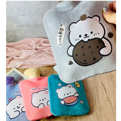 Kaaipee Mini Hot Water Bottle with Cute Cover, Eco-Friendly Refillable Hot Water Bottle, Small Size, Cold Weather Protection, Relieves Fatigue, Perfec