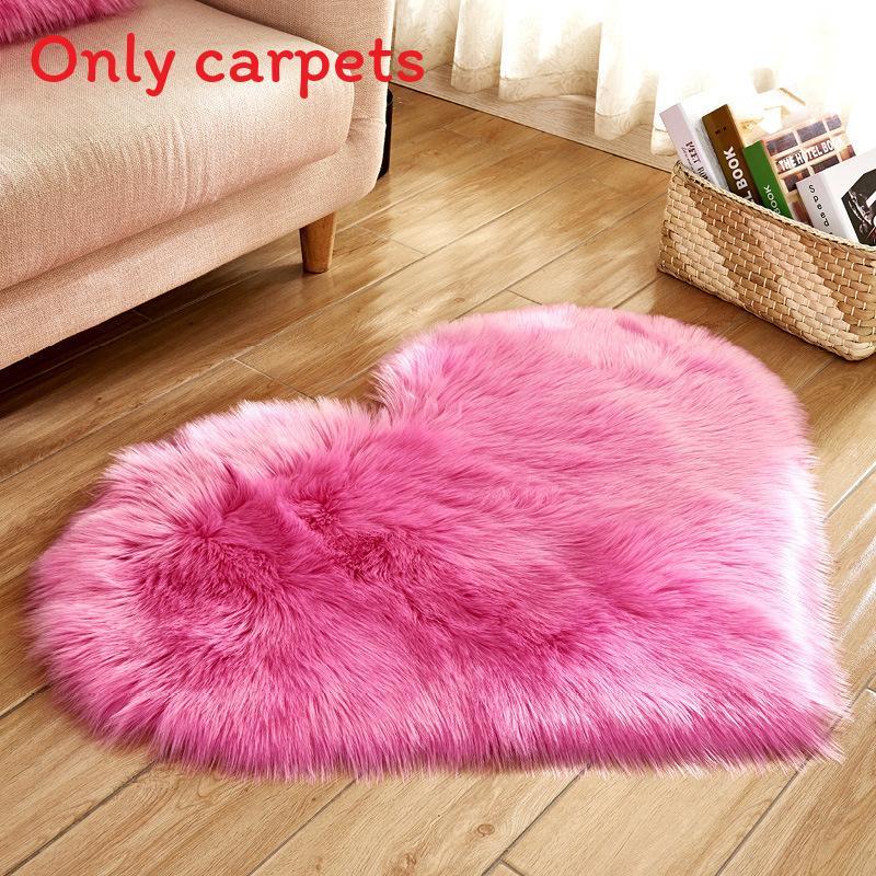 Simple Heartshaped Silk Plush Rug With Soft Texture For Living Room And Bedroom Decor