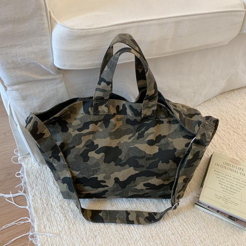 2025 fashionable retro simple large-capacity bag women's autumn new tote bag casual texture shoulder messenger bag