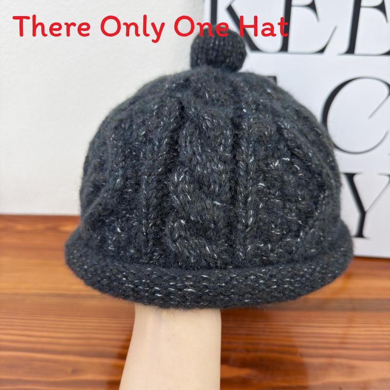 Traditional Knit Cap For Men And Women Warm Winter Beanie With Pom Poms For Casual Wear