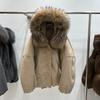 Nuova giacca invernale europea con cappuccio e ampio colletto di pelliccia da donna, corta, ispessita, calda, vestibilità ampia, per superare