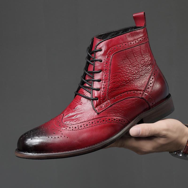 Men's Brogue Ankle Boots: Carved Cowhide High-Top, Pointed Toe, Autumn/Winter Fashion, Large Size.