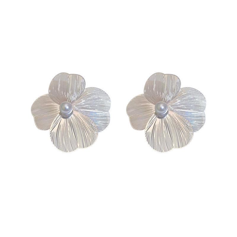 French Retro Pearl Geometric Stud Earrings - Exaggerated, High-End Fashion for Women