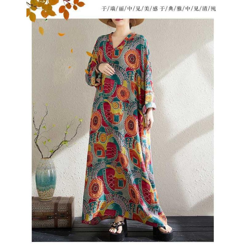 New V-neck Loose Plus Size Simple Vacation Style Long-sleeved Women's Long Dresses