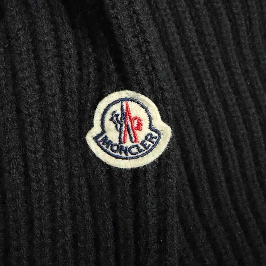 Used MONCLERDown jacket black Nylon Women