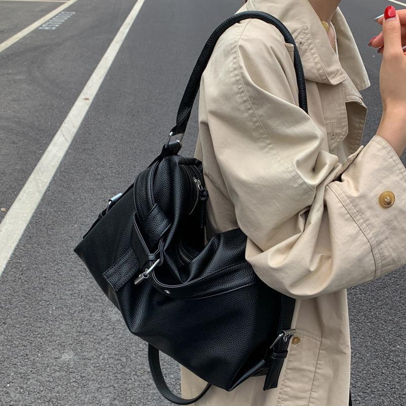 Tote bag women's large capacity pleated lazy armpit bag Spice girl locomotive shoulder bag women's casual fashion women's bag