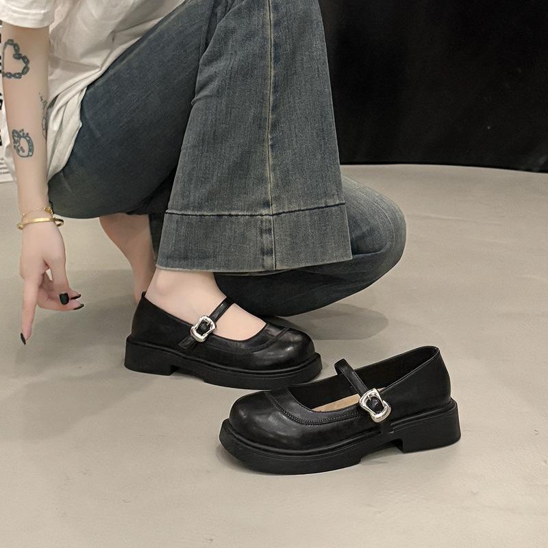 Black small leather shoes women's soft sole 2025 spring and summer new comfortable fairy with skirt one-word buckle Mary Jane single shoes