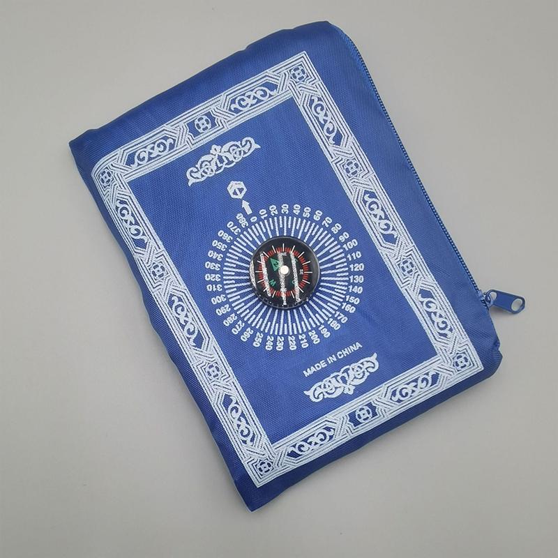 

1шт паломнический молитвенный коврик Рамадан подарок дорожный молитвенный коврик портативный полиэстер мусульманский водонепроницаемый молитвенный коврик 5 цветов 60x100cm синий