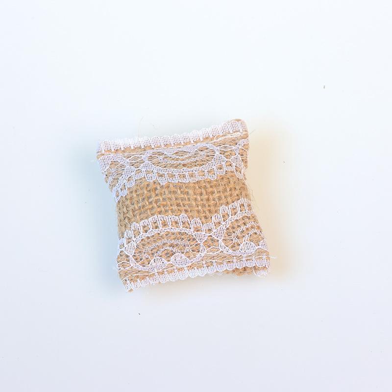 2Pcs 1/12 Dollhouse Simulation Mini Lace Pillow Sofa Cushion Living Room Decoration Dolls House Decor Accessories