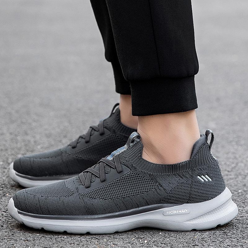 Hot Sale Fashion Running Sneakers for Men Women Breathable Socks Shoes Trainers Men Slip-on Lightweight Sports Shoes Big Size