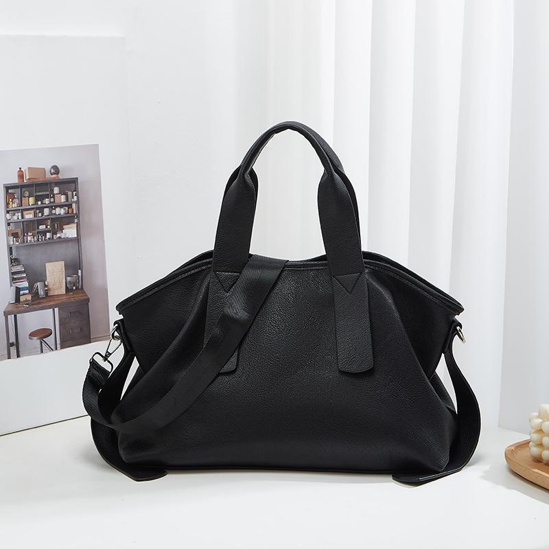 

Портативная женская сумка большой вместимости, однотонная корейская версия, простая сумка через плечо на одно плечо, большая сумка для отдыха и путешествий, Tide One Size чёрный