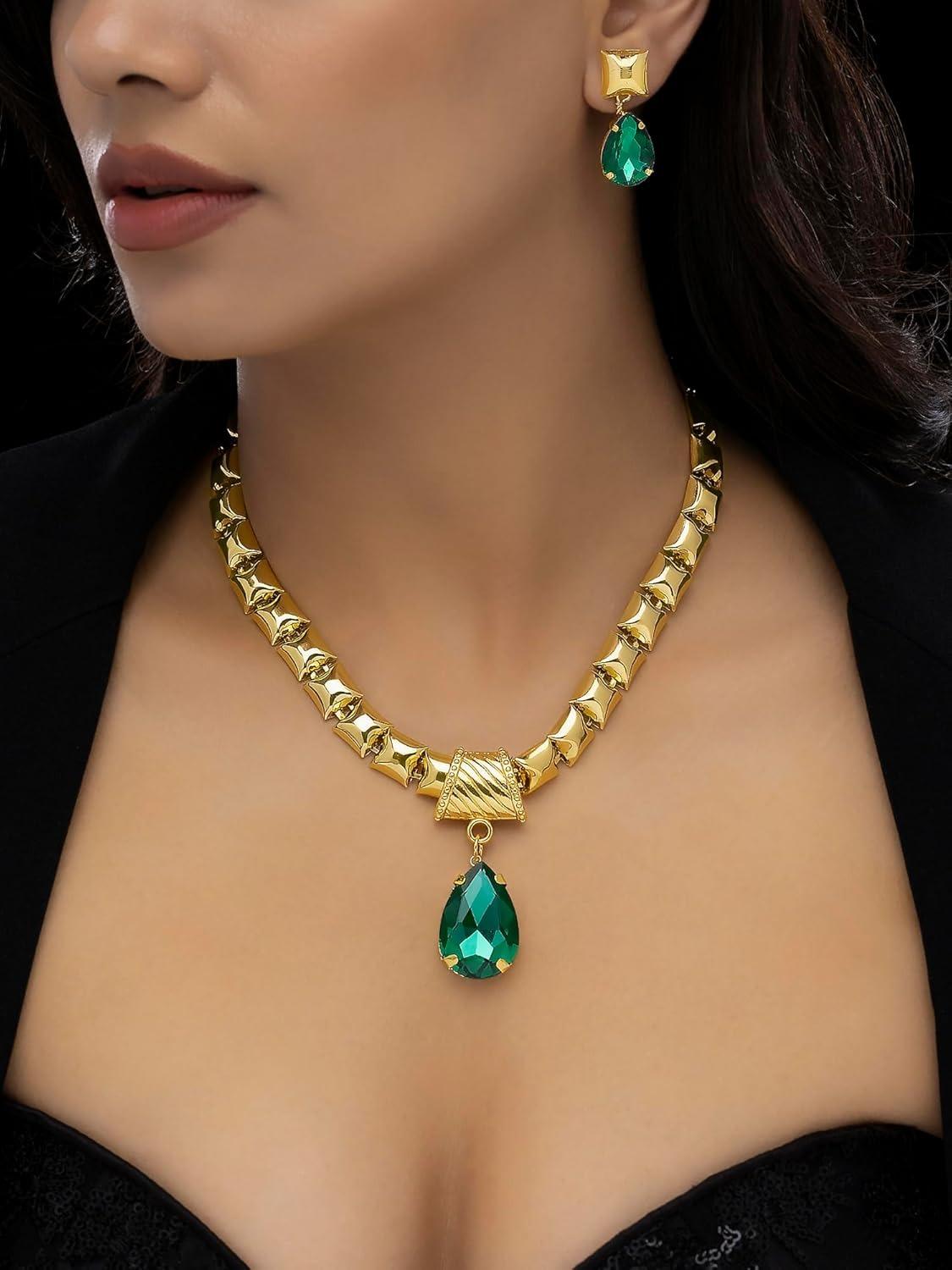 

Green Pendant Necklace For Women Stylish With Fancy Pendant Earrings | Anti Tarnish Jewellery Necklace Set For Woman Onesize золотий