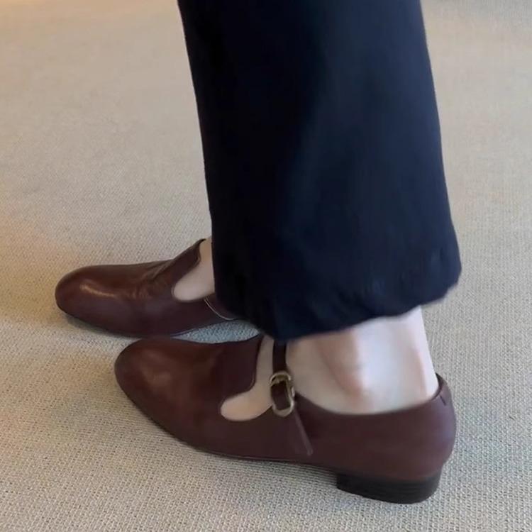 Weiche Lederversion! Britischer Stil kleine Lederschuhe Retro weiches Leder braun eckige Zehenpartie flacher Ausschnitt Ein-Wort-Schnallenriemen Pendler dicker Absatz
