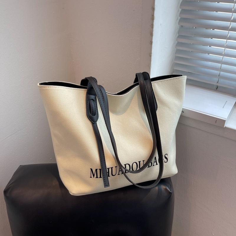 Women's Large-Capacity Letter Print Tote Bag for Students and Commuting