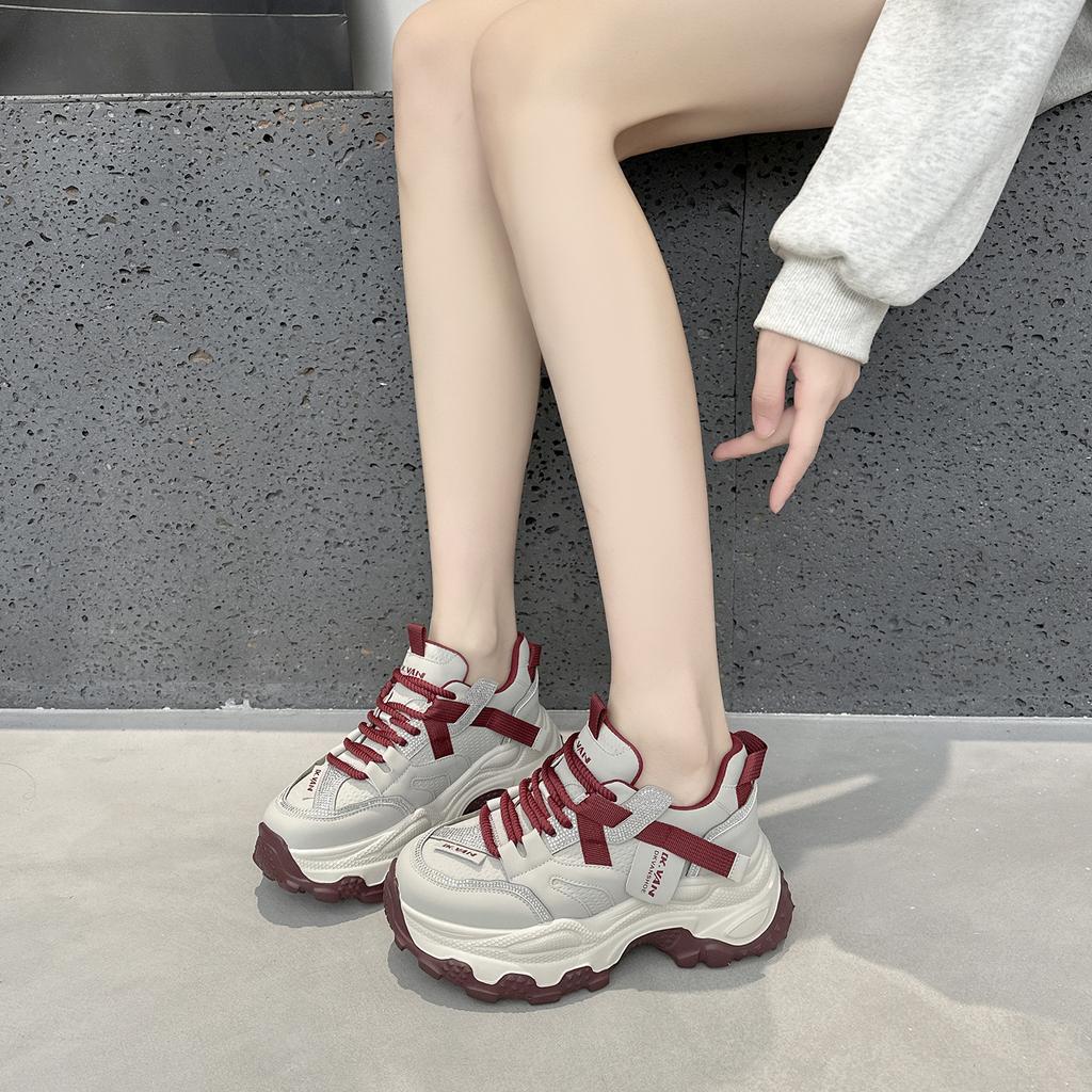 Frühling neue Strass-Plateau-Dad-Schuhe Damen-Höhenvergrößerung kleine Sport- und Freizeitschuhe vielseitig