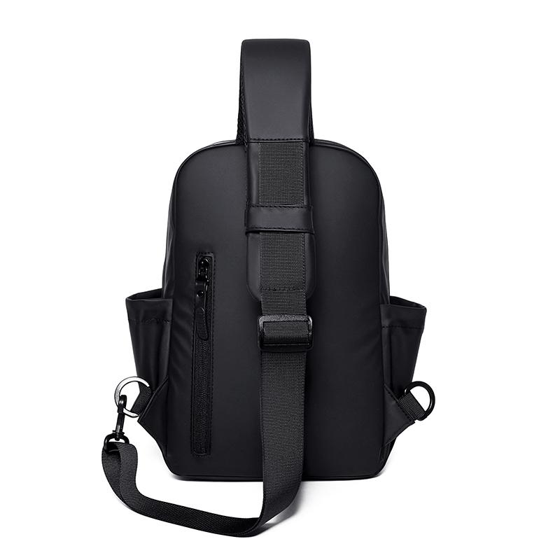 Men's Large Capacity Chest Bag Lightweight Waterproof Outdoor Sports Bag Multi-Power Crossbody Bag