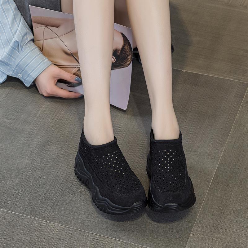 Spring and summer new popular hole casual sandals breathable thick sole heightening versatile hollow casual shoes women 2502