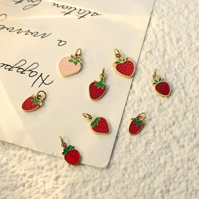 Sommar På Den Nya Nationella Vågen Bleknar Inte Nischad Droppande Olja Färgad Jordgubbs Halsband Accessoarer Diy Design Hänge Kvinnor