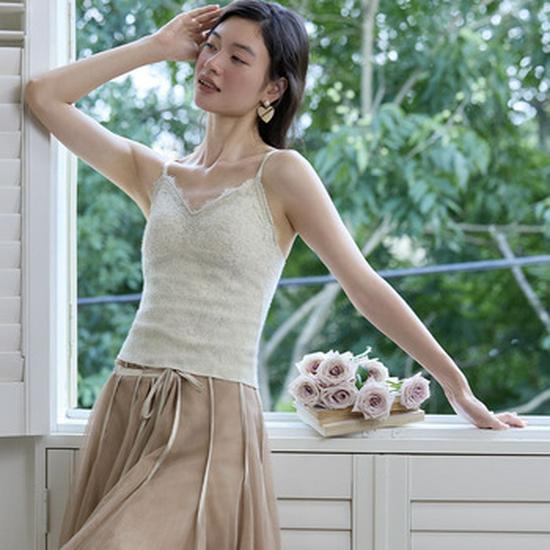 Sexy Slimming Lace Camisole with Built-in Bra Pads for Women