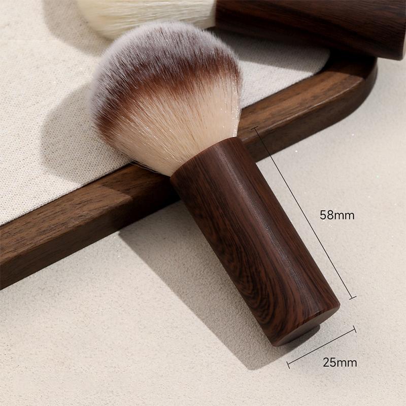 Soft Bristle Nail Dust Cleaning Brush Wooden Handle Nail Dust Powder Remover Brushes Soft Bristle Nail Salon Cleaning Accessory