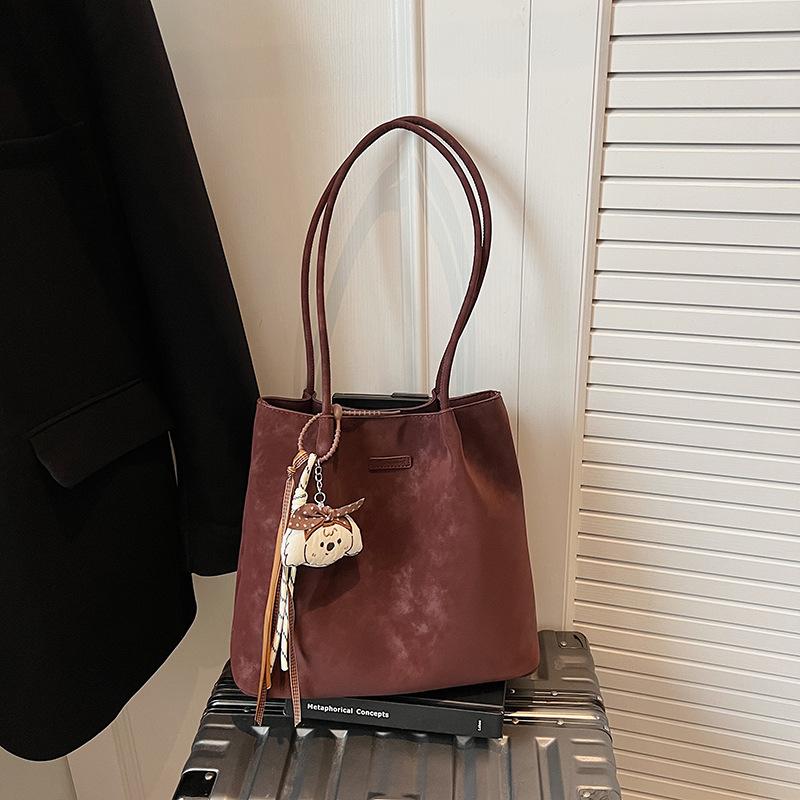

Autumn commuter big bag women s new retro trendy simple tote bag versatile large capacity shoulder handbag