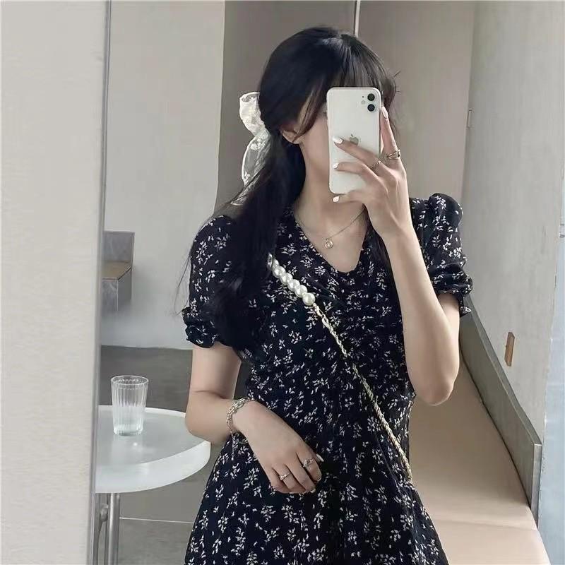 2024 Elegant Floral Midi Dress: Slimming A-Line with Waist-Cinched, Tummy-Concealing Design