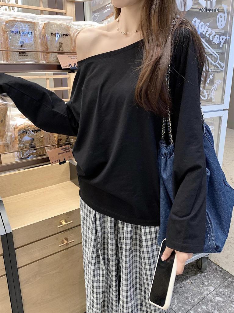 Women's Gray Off-Shoulder Cotton Long-Sleeve T-Shirt: Stylish, Loose-Fit Spring/Autumn Top