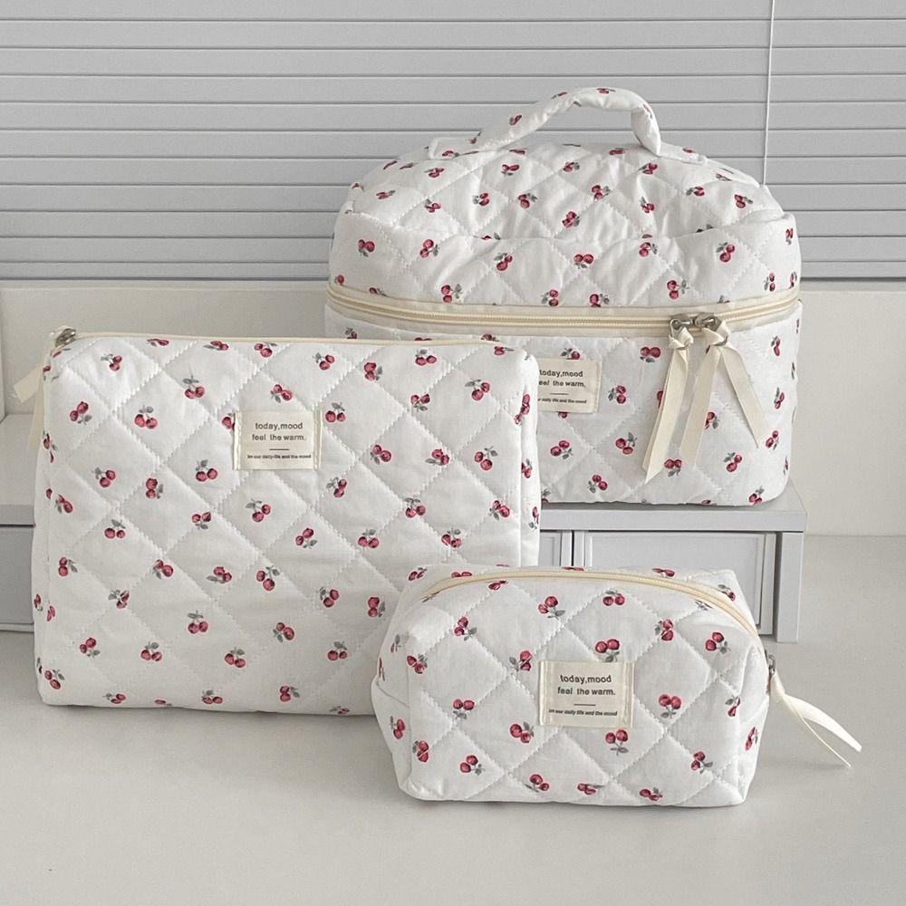 Cute Cotton Quilted Makeup Bag Floral Flower Printed Toiletry Cosmetic Pouch Zipper Bag Soft Makeup Lipstick Case Outdoor