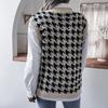V-neck Checkered Knitted Vest Women Sweater Casual Loose Commute Simple Base Shirt Autumn and Winter