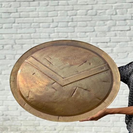 

60.96 cm Spartan Shield Replica: 18 Gauge Steel, Battle Worn Finish