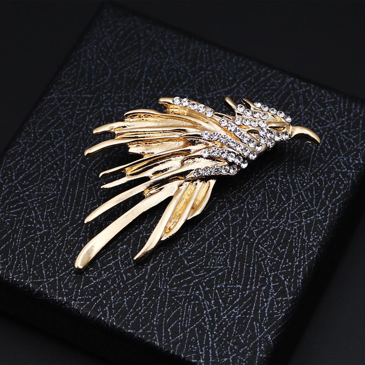 Men s Elegant Eagle Brooch: High-End Suit Lapel Pin  Exquisite Minimalist Badge
