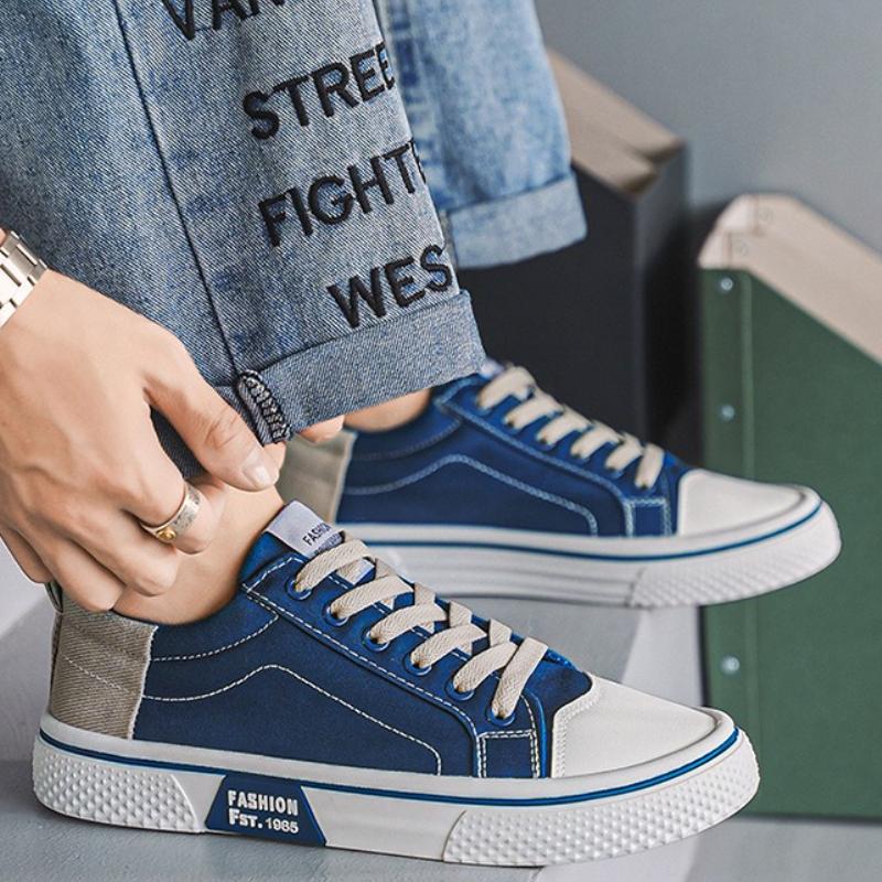 37-48 Large Size Men's Canvas Shoes Summer Breathable Versatile Casual Sneakers New Soft Sole Wear-resistant Skateboard Shoes