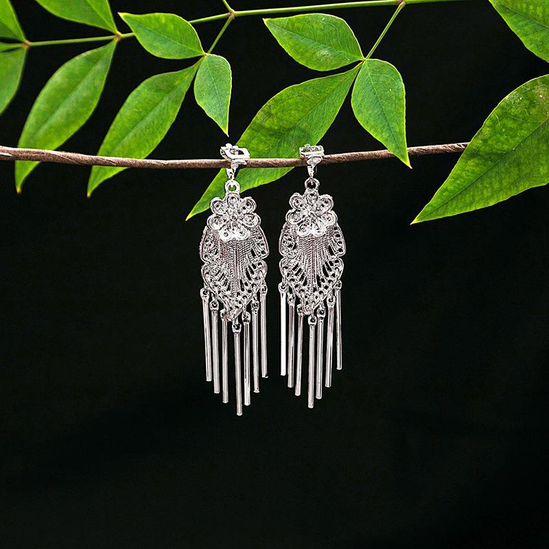 European and American cross-border ethnic style geometric fringed ear clips, Miao Yin retro and elegant minority earrings without piercings, women