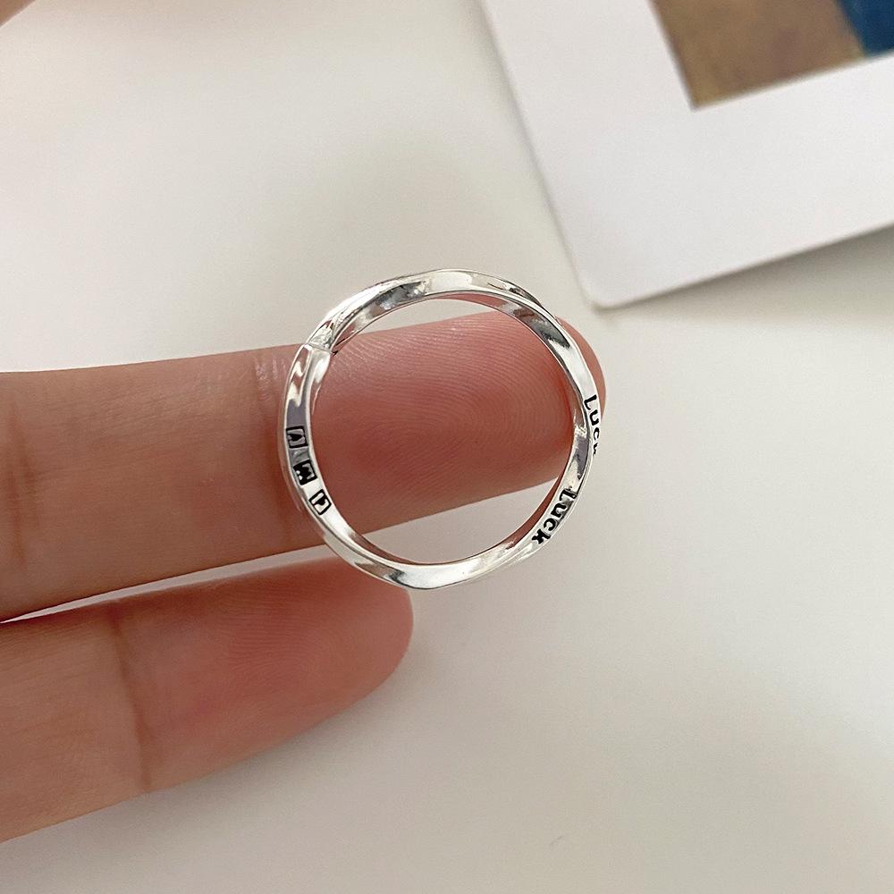 Korean Style Mobius Ring: Women s Retro Fashion, Simple Letter Pattern, Open Index Finger Design Adjustable Open