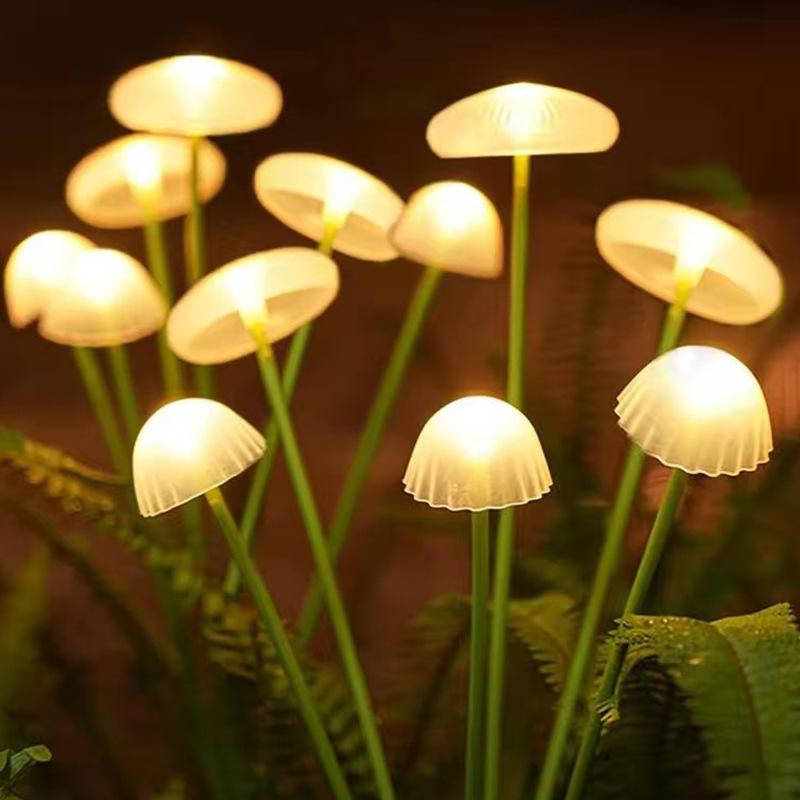 Solar Mushroom Jellyfish Light: Outdoor Decorative Light with Steady and Flashing Colors