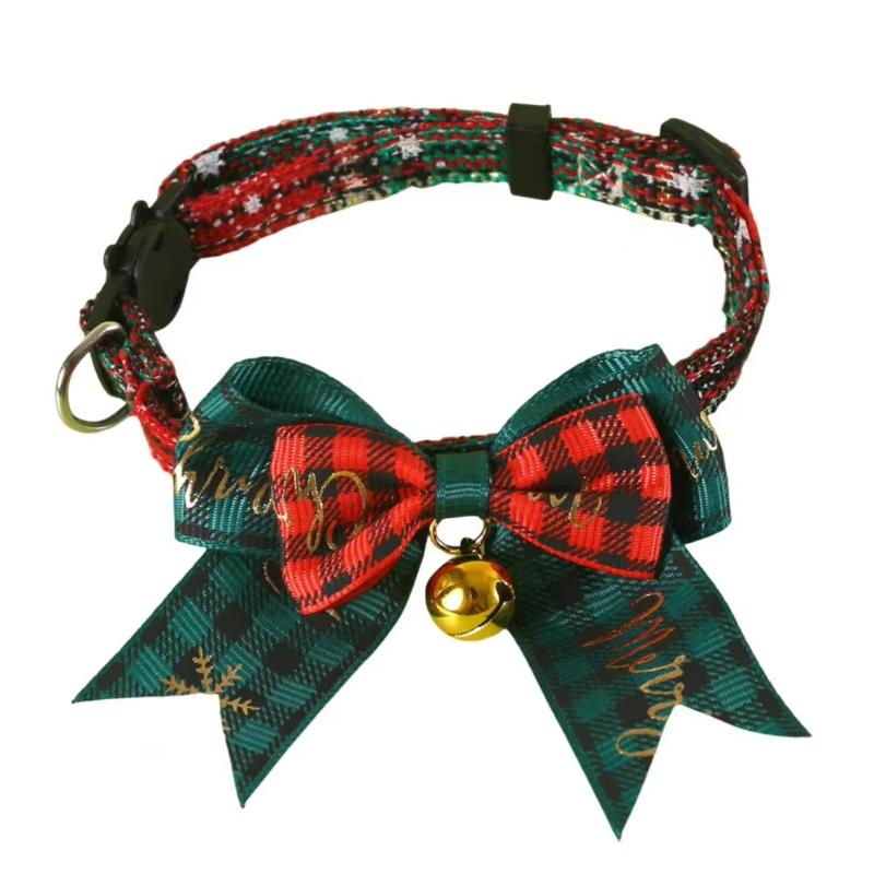 

Matching Christmas Dog Scarf & Tree Skirt Set - Santa Snowman Plaid Bandana For Pets, Coordinated Holiday Home Decor зелёный