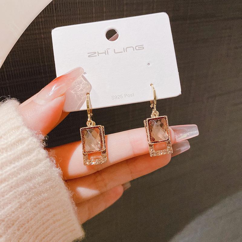 Light Luxury High-end Temperament Simple Square Flash Diamond Maillard Style Earrings Women's Niche Design Fringed Earrings Earrings