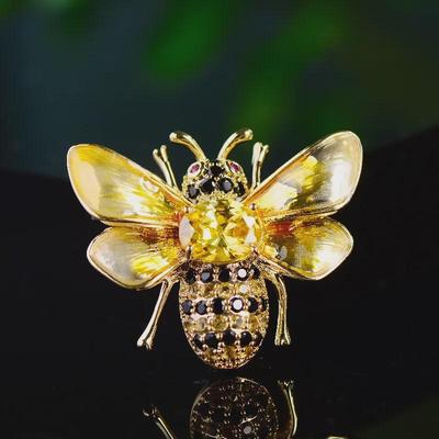 Korean Cute Bee Zircon Brooch: Elegant Enamel Pin for Personality & Style