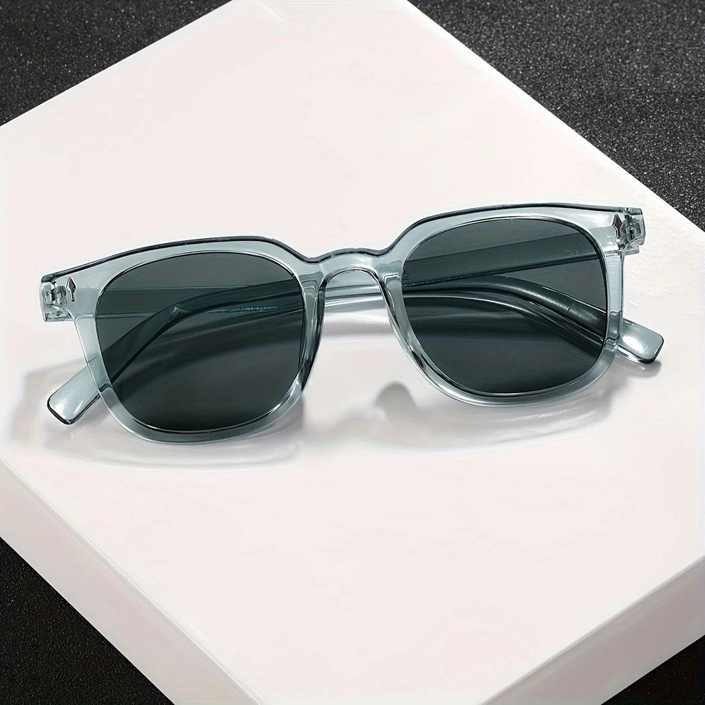 New Square Sunglasses Women Grey Plastic Full Frame Sun Glasses Men Out Door Sun Eyewear Fashionable Eyeglass Uv400