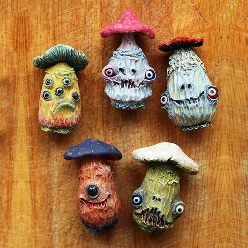 Unik Halloween-tema harts svamp dekorativ figurin för spöklik heminredning