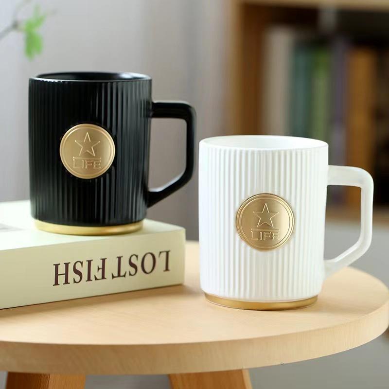 Xingba Style Coffee Cup Dark Green Striped Copper Seal Matte Red Black And White Ceramic Cup Water Cup Can Be Determined