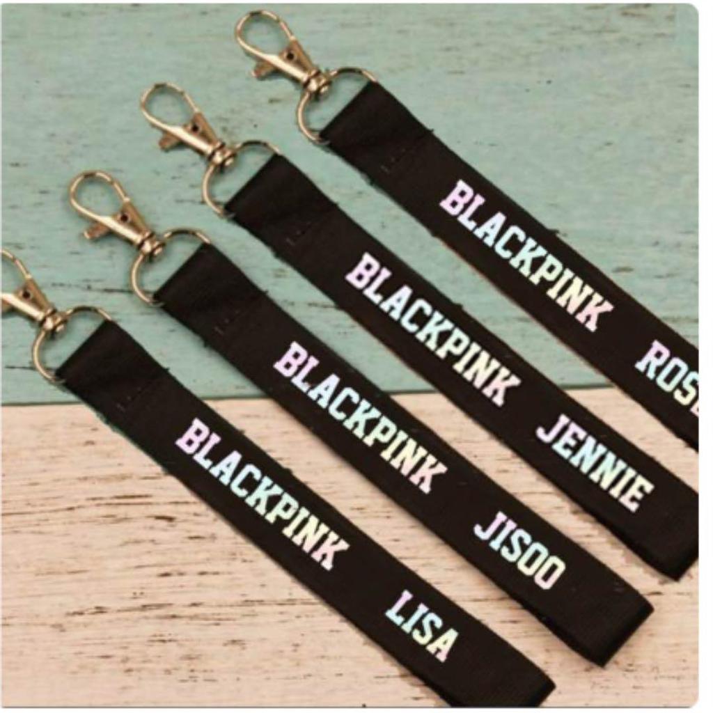 [USED] Strap keychains, all types, black and pink