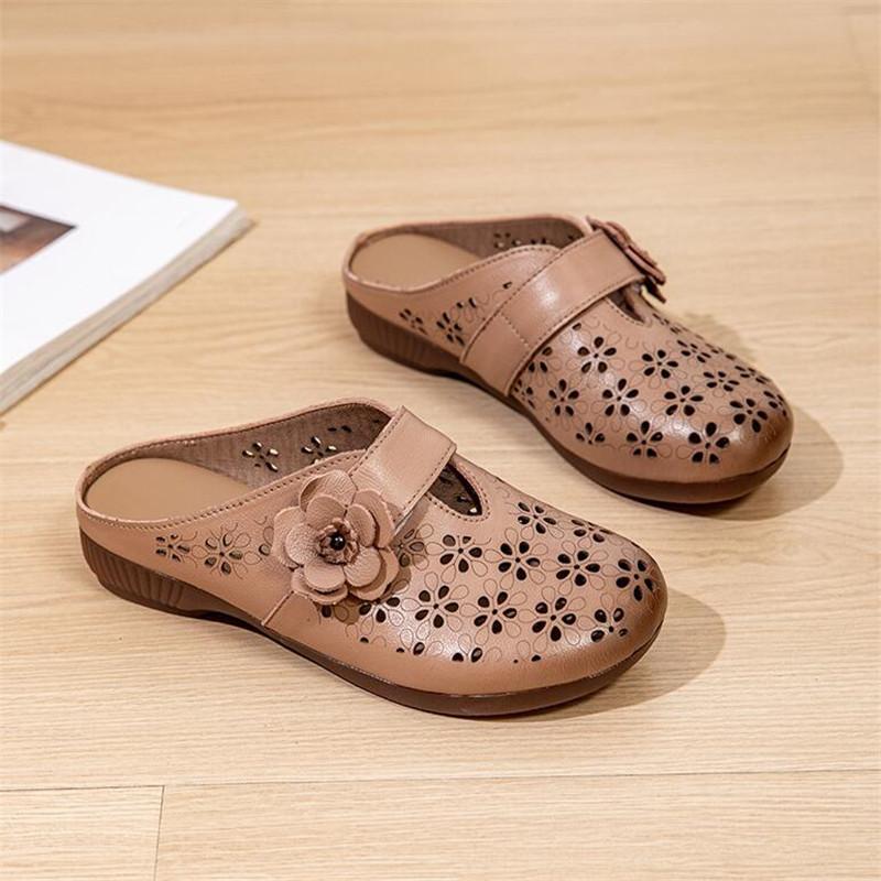 Fashion High Quality Genuine Leather Women's Sandals Women Flat Sandals Retro Mom Shoes Woman Closed Toe Non-Slip Beach Slides Sandals