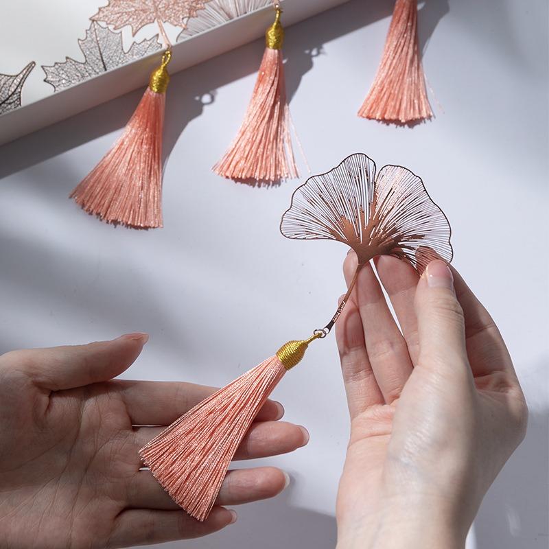 Liść Czterech Pór Roku China-Chic Guowen Kreatywny Prezent Metalowa Zakładka Pudełko Prezentowe dla Uczniów Prezent Biznesowy dla Nauczycieli na Dzień Nauczyciela