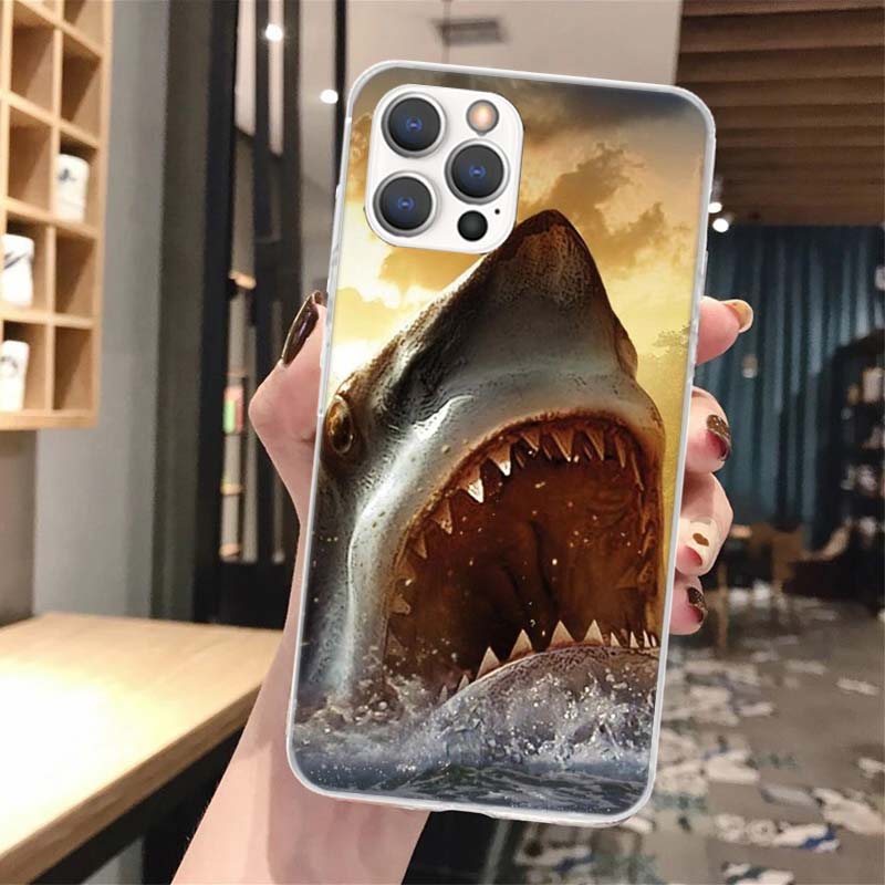 Ocean Monster Shark Swimming Soft Phone Case For iPhone 16 15 14 13 12 11 Pro Max X XR XS 7 Plus 8 + SE 2020 Pattern Customized
