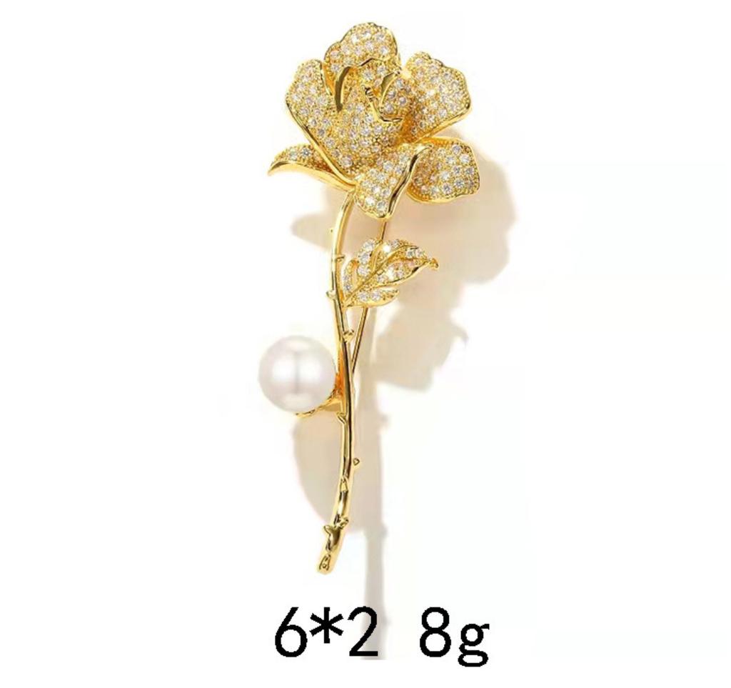 Modische Perlen-Schmetterling Strass Broschen für Damen Elegante Metall Befestigungs Kleider Pins Täglicher High-End Schmuck