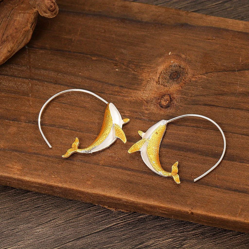 A Pair of Stylish Dolphin Print Retro, Stylish and Creative Women's Earrings